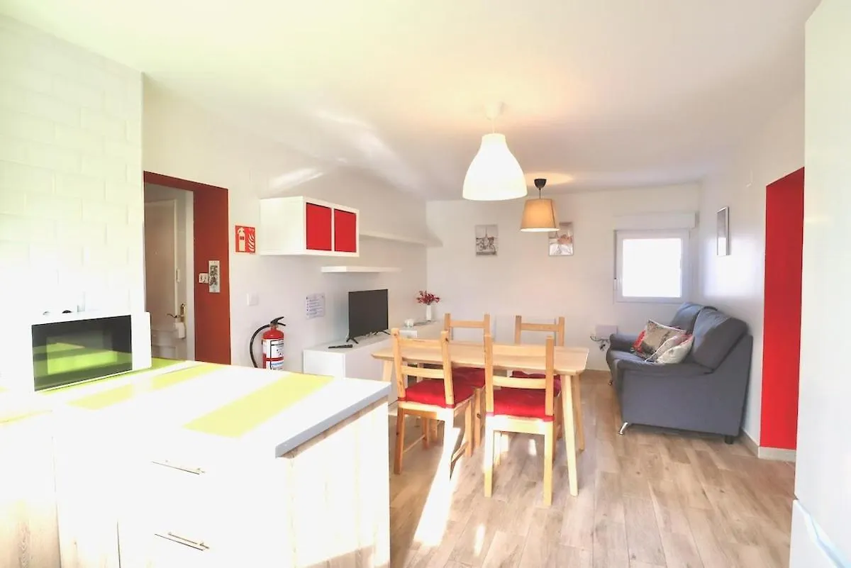 Notel Club - Apartamentorojo En Cueto Santander Spain