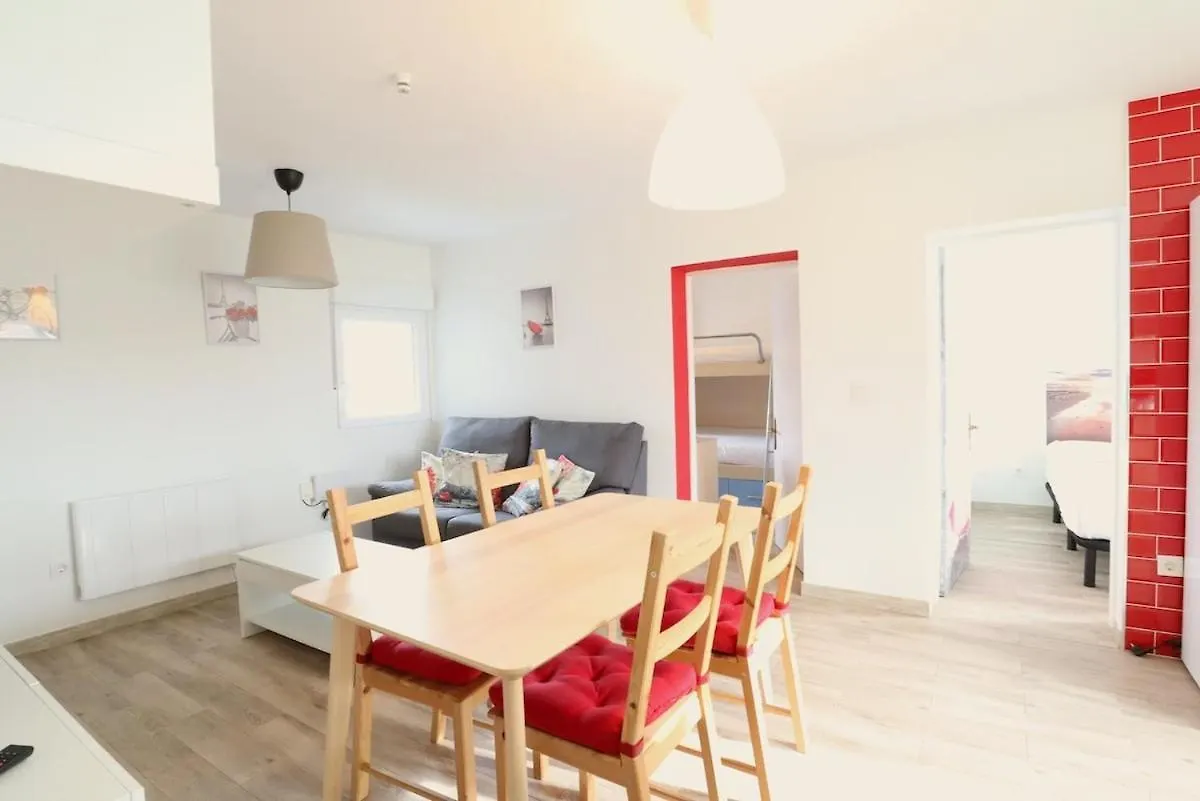 Apartment Notel Club - Apartamentorojo En Cueto Santander Spain